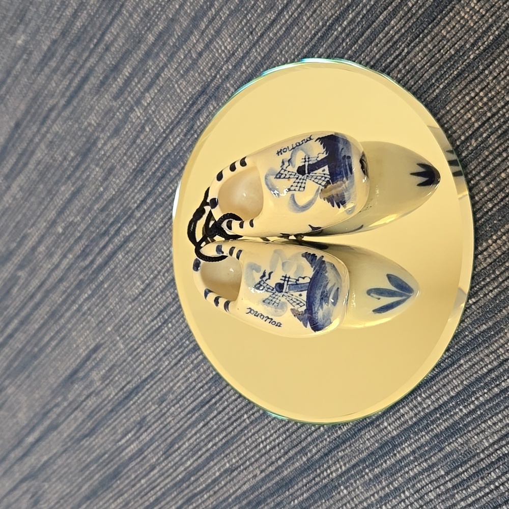 4" Round Mirror - Picture 4 of 4